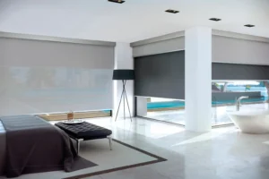 Control inteligente de luz y privacidad con diseño en cortinas rollers
