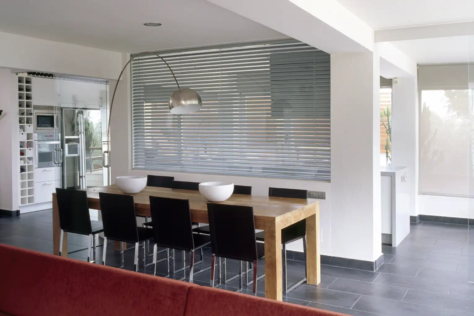 Control inteligente de luz y privacidad con diseño en cortinas rollers