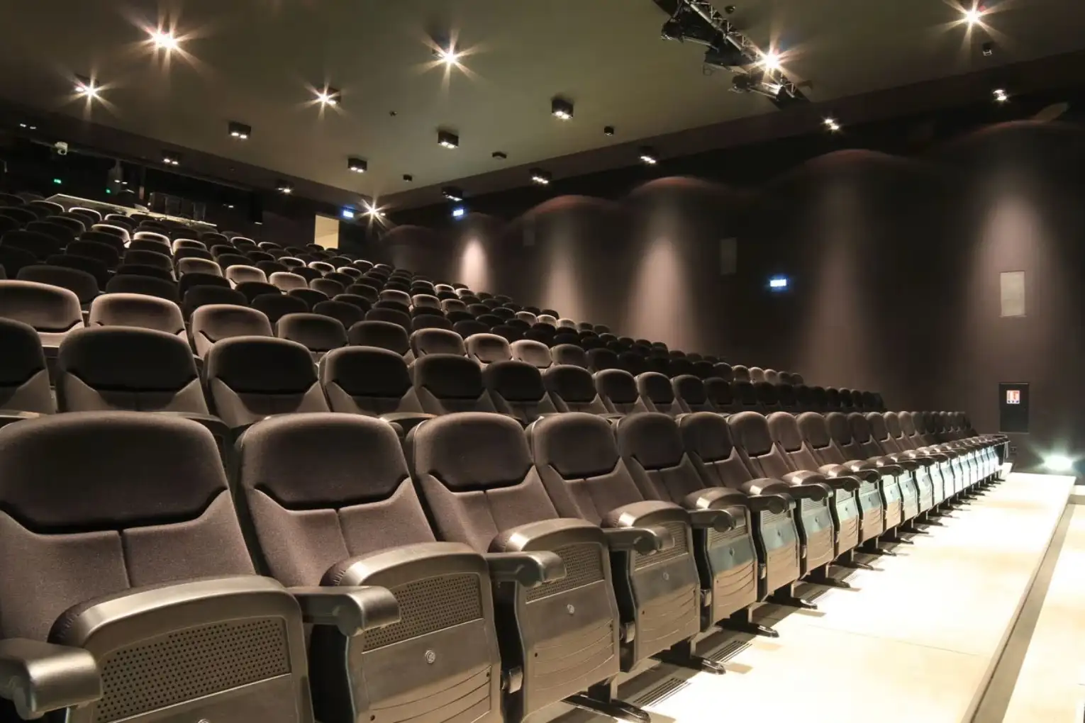 Diseño y comodidad en cada asiento