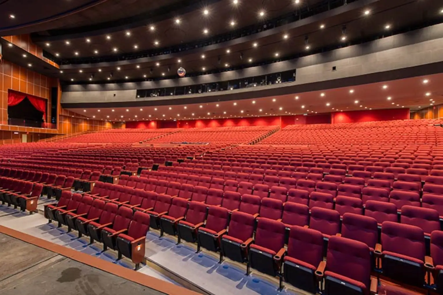 Butacas para auditorio que combinan confort y diseño